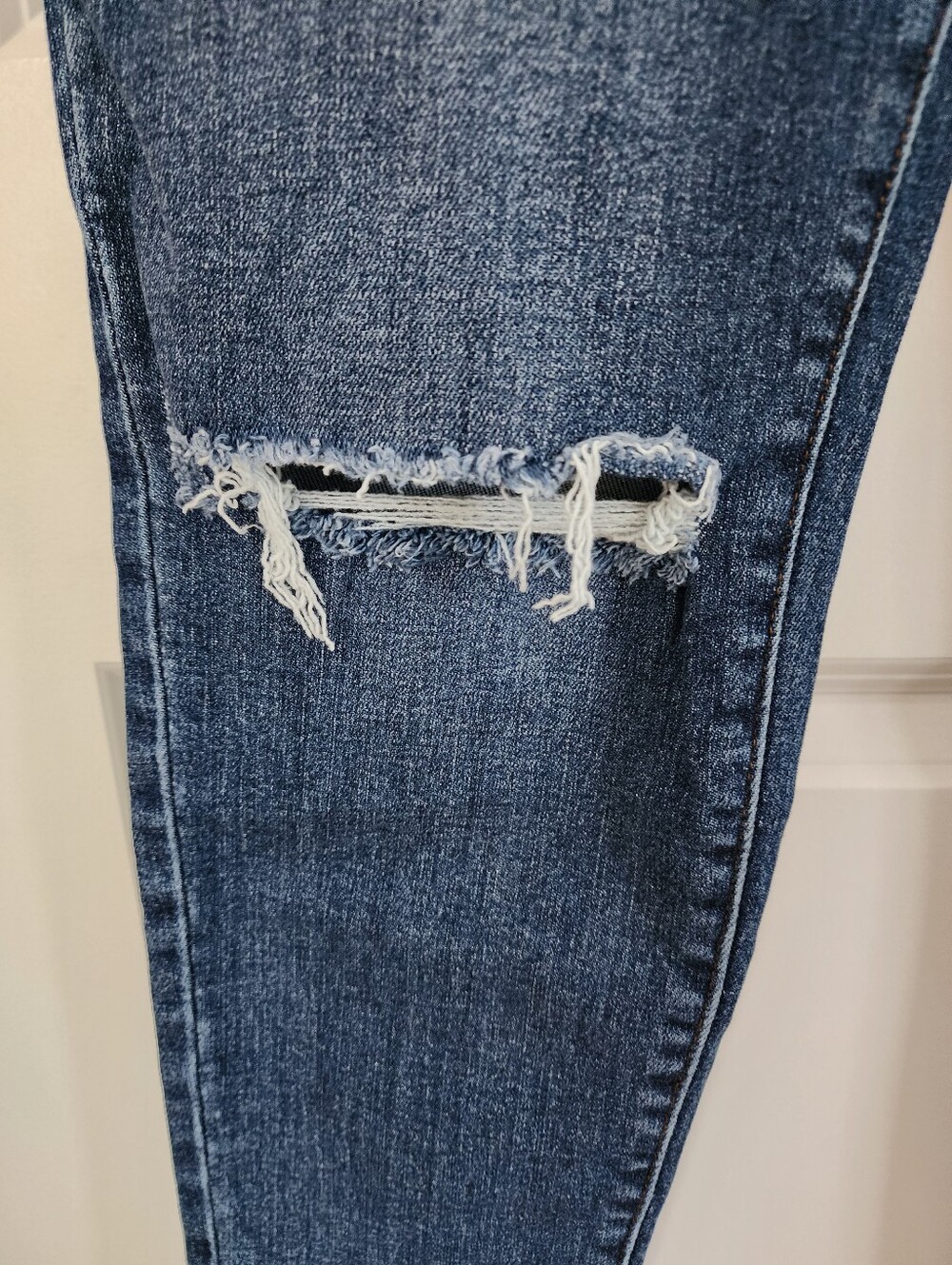 Risen High-Rise Distressed Skinny Jeans - Blue. Size 15/32. Like New Condition. - Picture 3 of 12